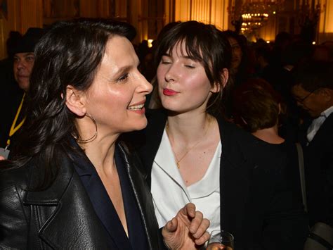 ¡El Gala de la Luna ilumina París con la magia de Juliette Binoche! Una noche de cine y homenajes a una leyenda francesa